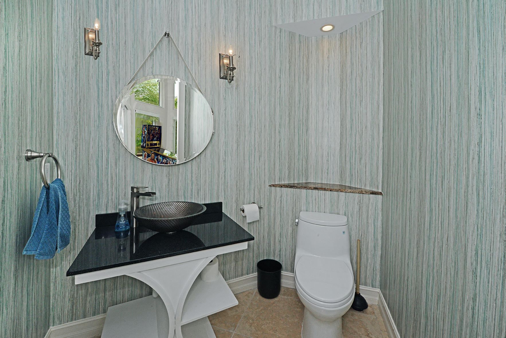 6554 Landings Court Boca Raton, FL 33496 - Photo 17 of 43 Power Room/Cabana Bath