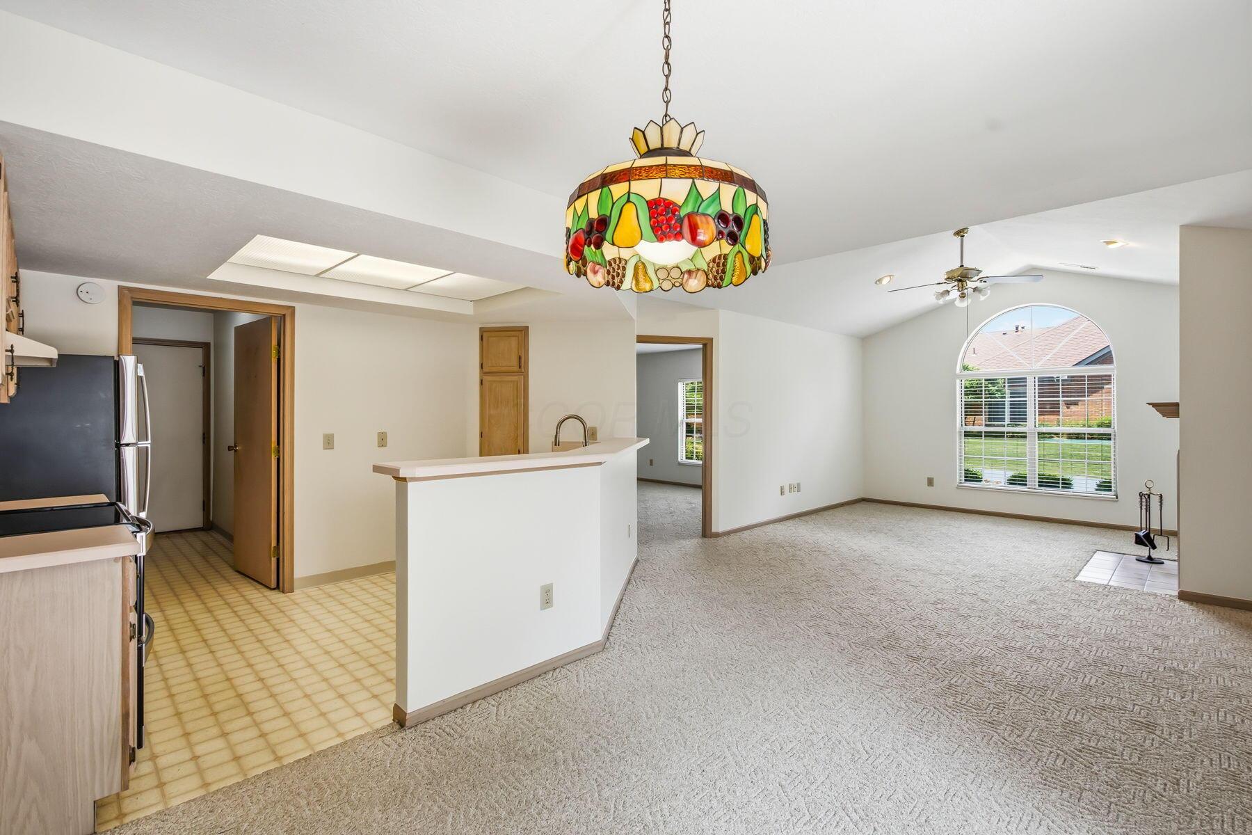 5831 Locbury Lane, Unit R Dublin, OH 43016 - Photo 13 of 35