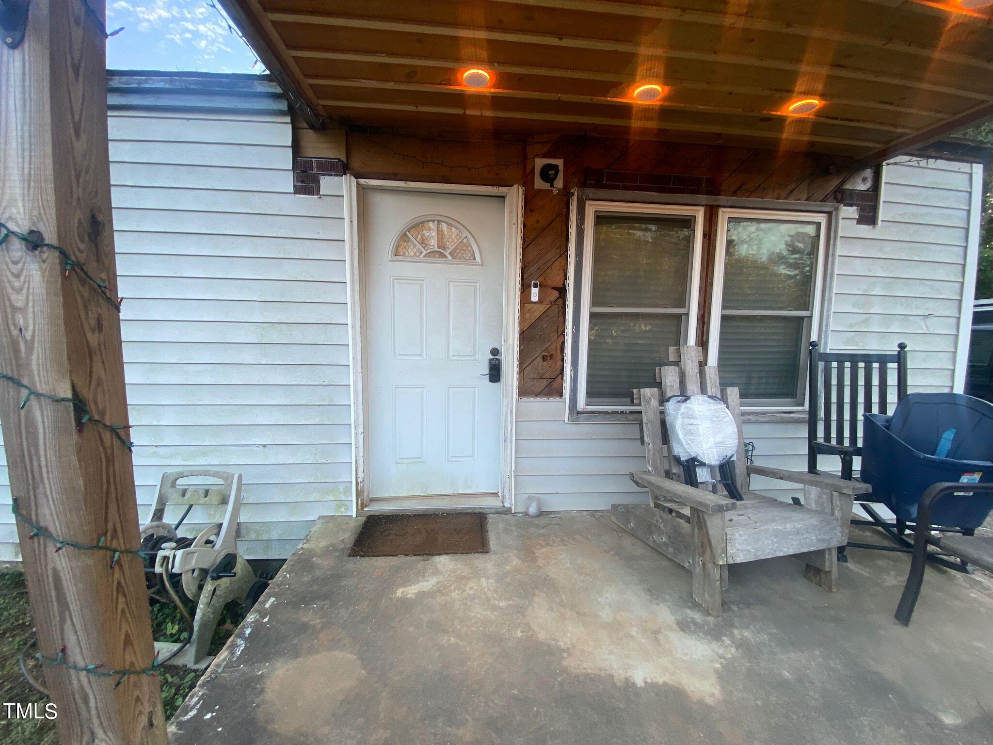 2729 Newsome Street Raleigh, NC 27603 - Photo 4 of 24 004