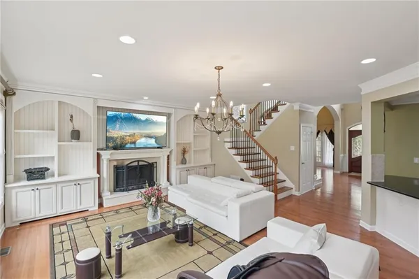 $969,900 | 1842 Belmont Creek Pointe, Suwanee, GA 30024