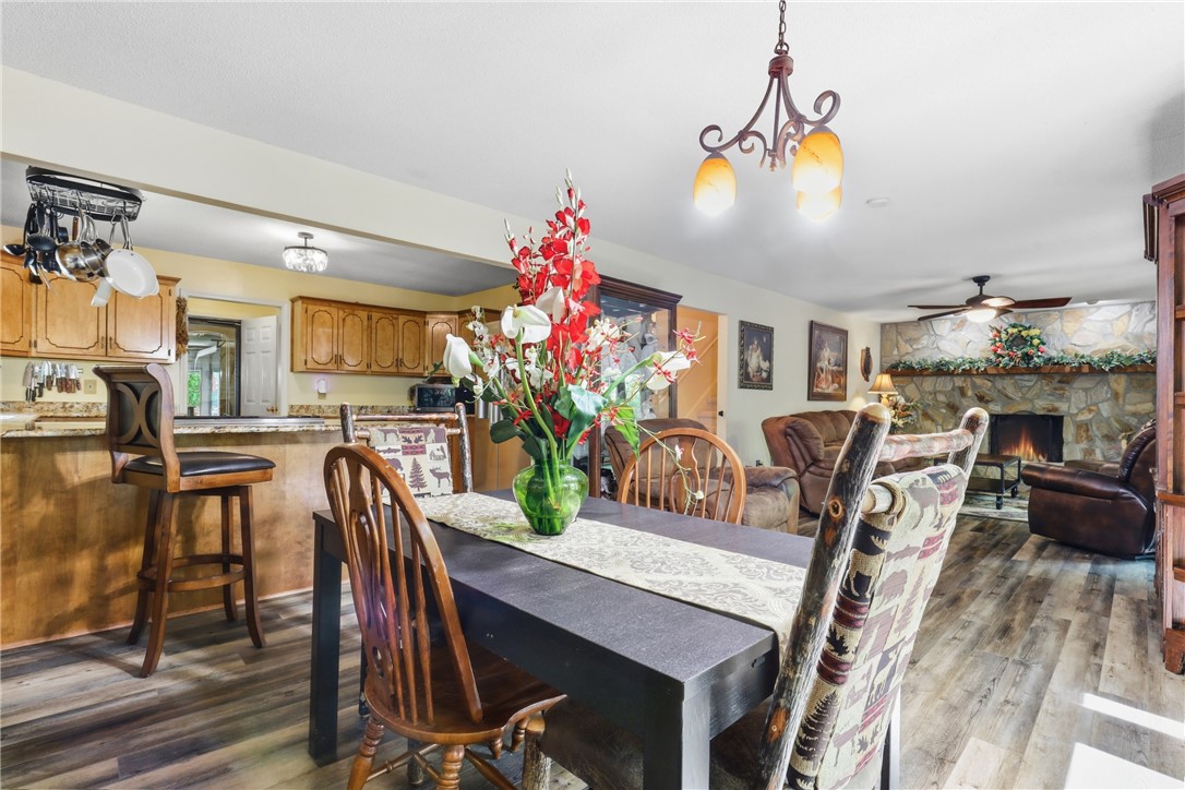 110 Shaftsbury Road Clemson, SC 29631 - Photo 7 of 38 This inviting space combines casual dining with a cozy living area, perfect for gatherings.