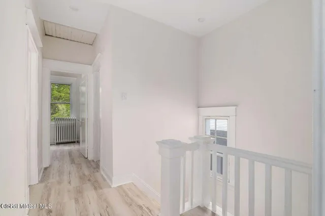 $299,999 | 22 Fairlawn Avenue, Albany, NY 12203