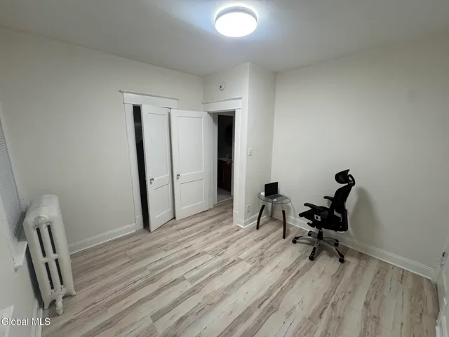 $299,999 | 22 Fairlawn Avenue, Albany, NY 12203