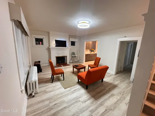 $299,999 | 22 Fairlawn Avenue, Albany, NY 12203