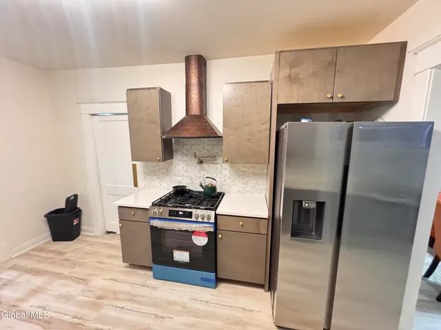 $299,999 | 22 Fairlawn Avenue, Albany, NY 12203