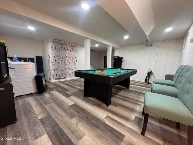 $299,999 | 22 Fairlawn Avenue, Albany, NY 12203