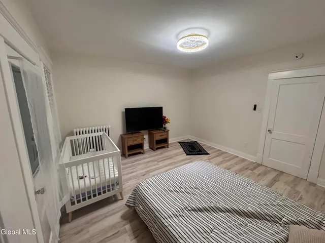 $299,999 | 22 Fairlawn Avenue, Albany, NY 12203