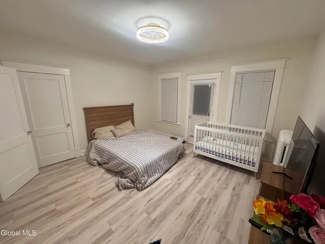 $299,999 | 22 Fairlawn Avenue, Albany, NY 12203