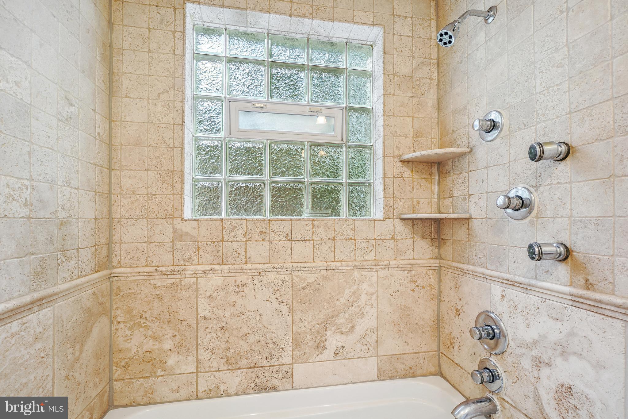 7527 Maple Avenue, Unit 4 Takoma Park, MD 20912 - Photo 21 of 30 Bathroom with Wall Jets