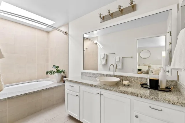 $1,328,888 | 614 Portofino Lane, Foster City, CA 94404