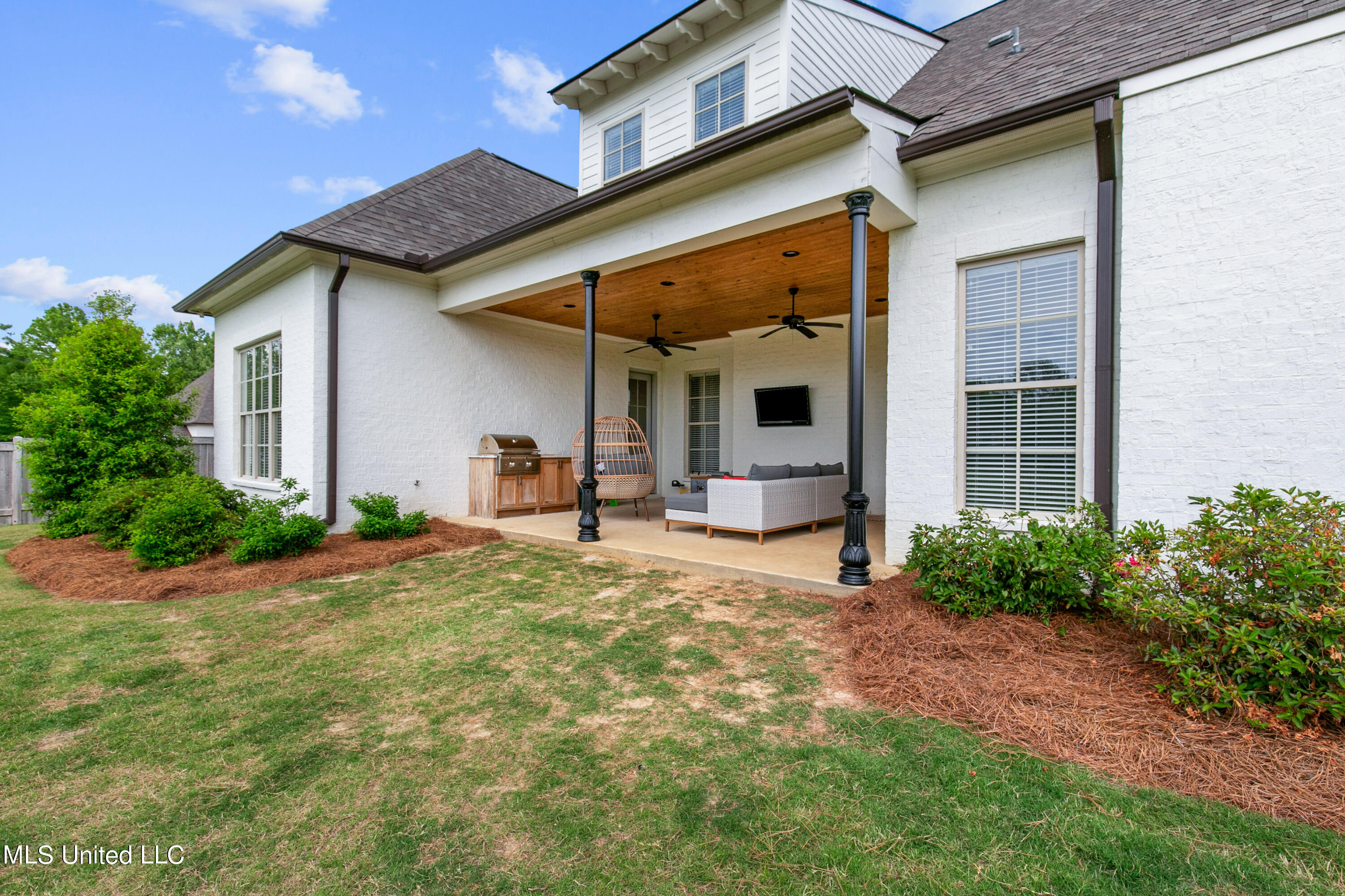 201 South Woodcreek Road Madison, MS 39110 - Photo 60 of 73 201 S Woodcreek-61