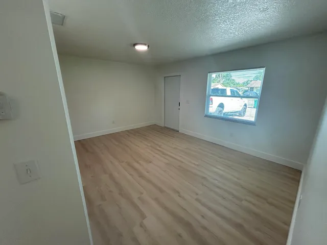 $1,700 | 2149 Sibley Avenue, Fort Pierce, FL 34982