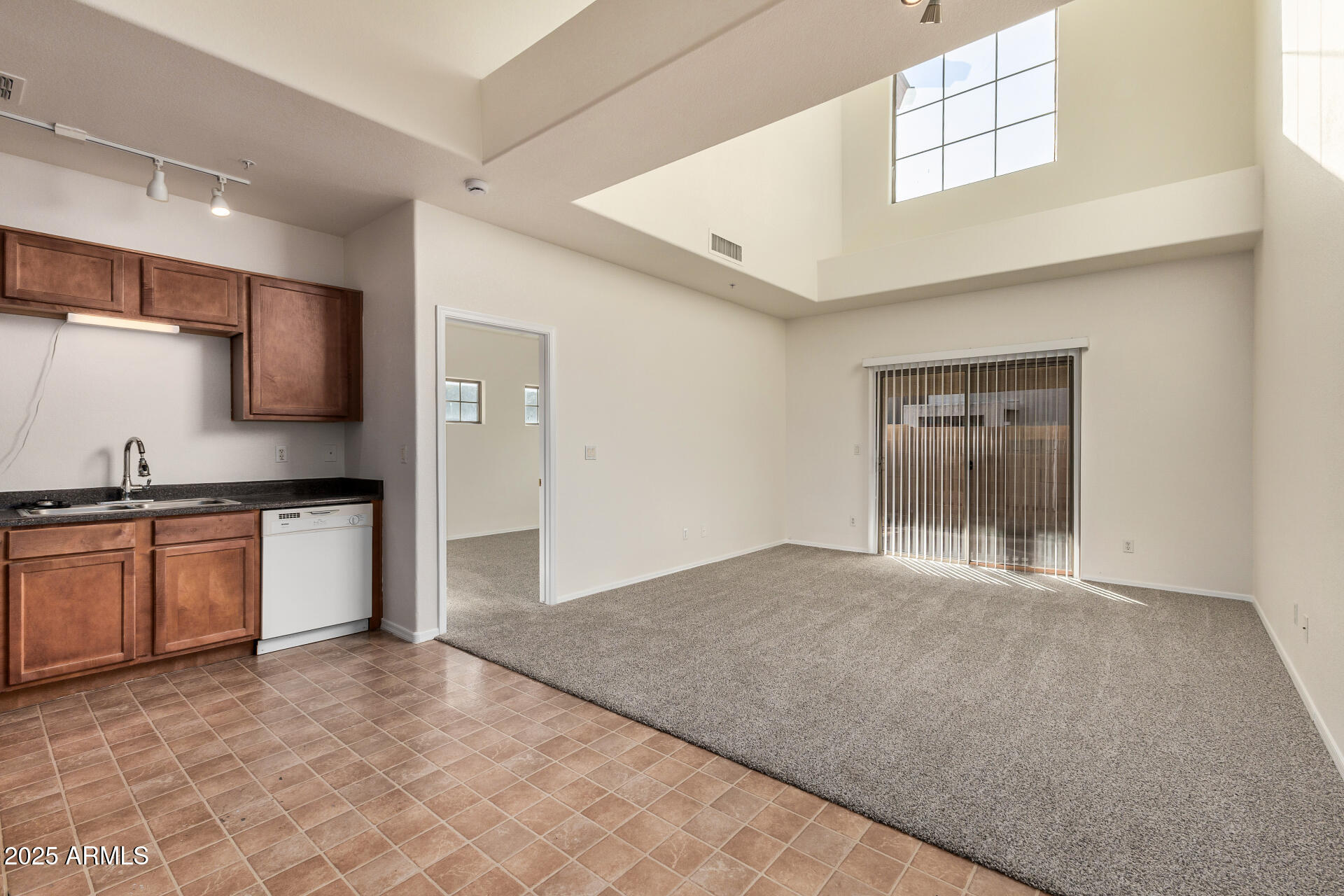 15675 North 29th Street, Unit 21 Phoenix, AZ 85032 - Photo 12 of 36 12 - 29th