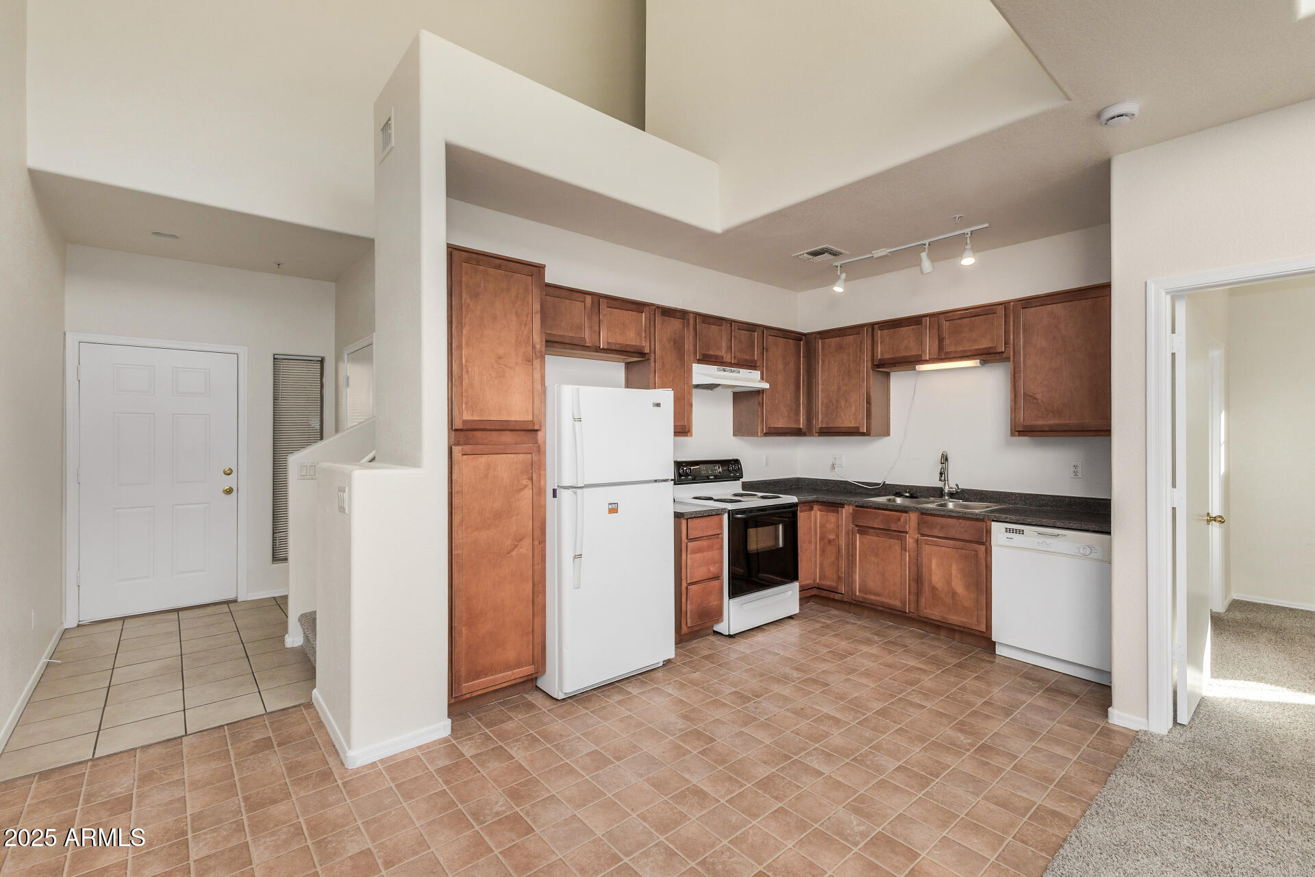 15675 North 29th Street, Unit 21 Phoenix, AZ 85032 - Photo 13 of 36 13 - 29th