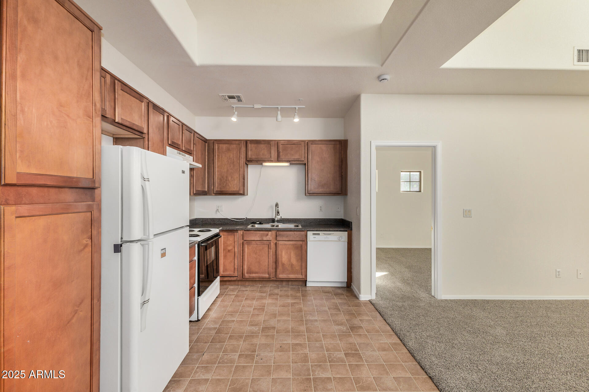 15675 North 29th Street, Unit 21 Phoenix, AZ 85032 - Photo 14 of 36 14 - 29th