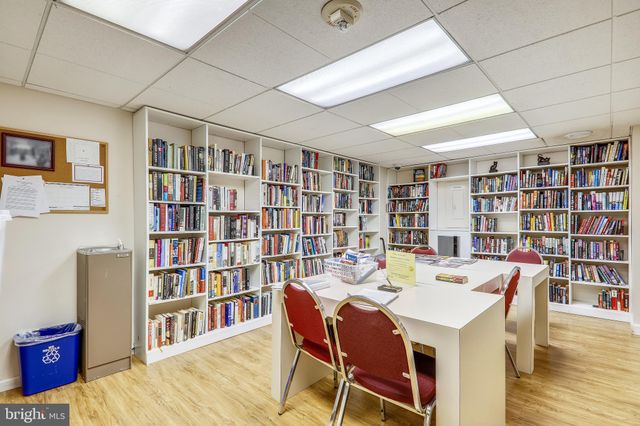 $485,000 | 3001 Veazey Terrace Northwest, Unit 908, Washington, DC 20008