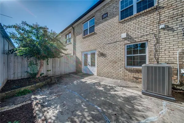 $2,300 | 280 Winding River Drive, Unit B, Atlanta, GA 30350