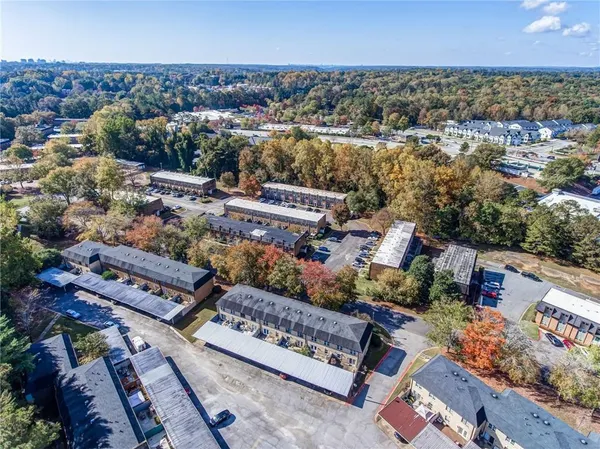 $2,300 | 280 Winding River Drive, Unit B, Atlanta, GA 30350