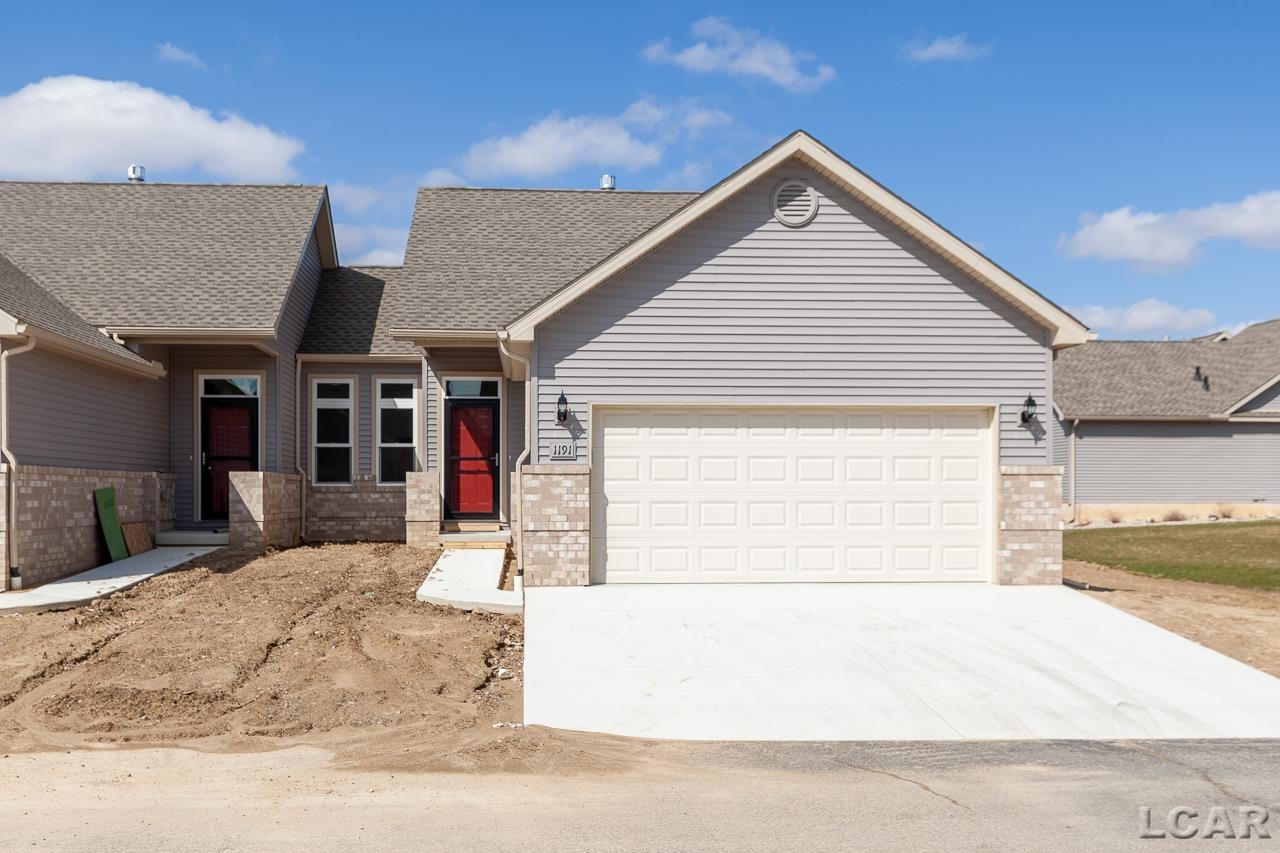 1191 Ridge Lane Tecumseh, MI 49286 - Photo 2 of 41 50095820-1.JPG