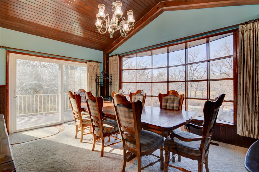 2552 Crossroads Road Decatur, IL 62521 - Photo 13 of 42 Dining w sliders to deck