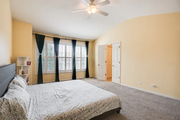 $405,000 | 2889 Peachtree Circle, Aurora, IL 60502