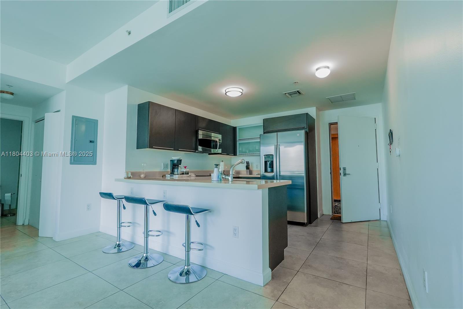 90 Southwest 3rd Street, Unit 1401 Miami, FL 33130 - Photo 14 of 21 Gallery Image 14