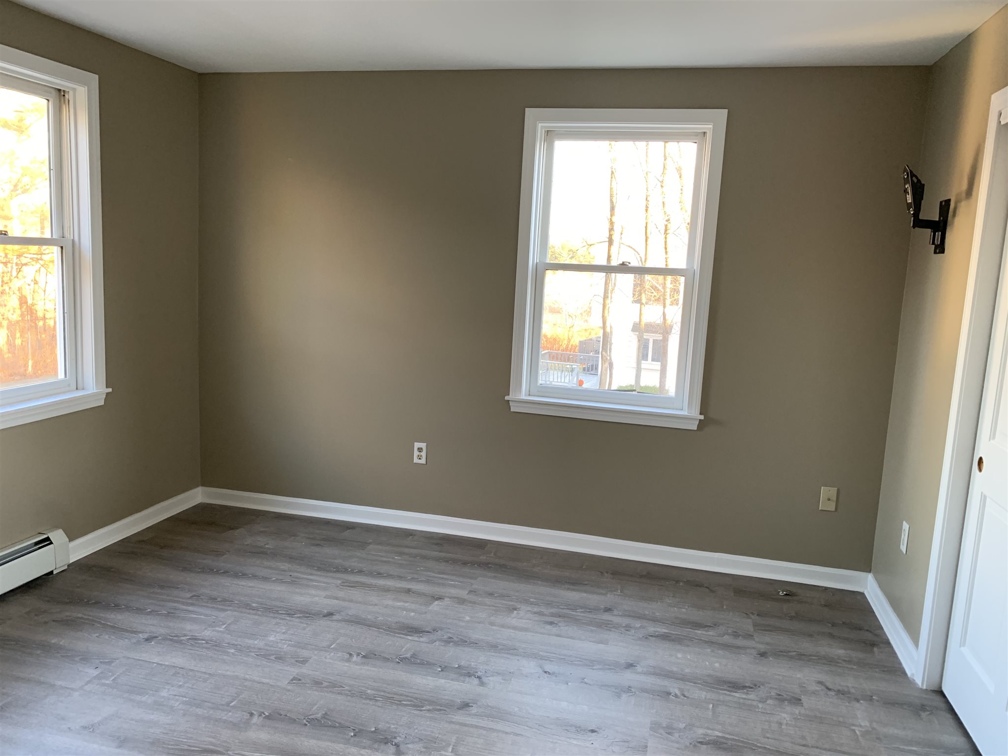 2 R Fenway Street Derry, NH 03038 - Photo 7 of 15 Gallery Image 7