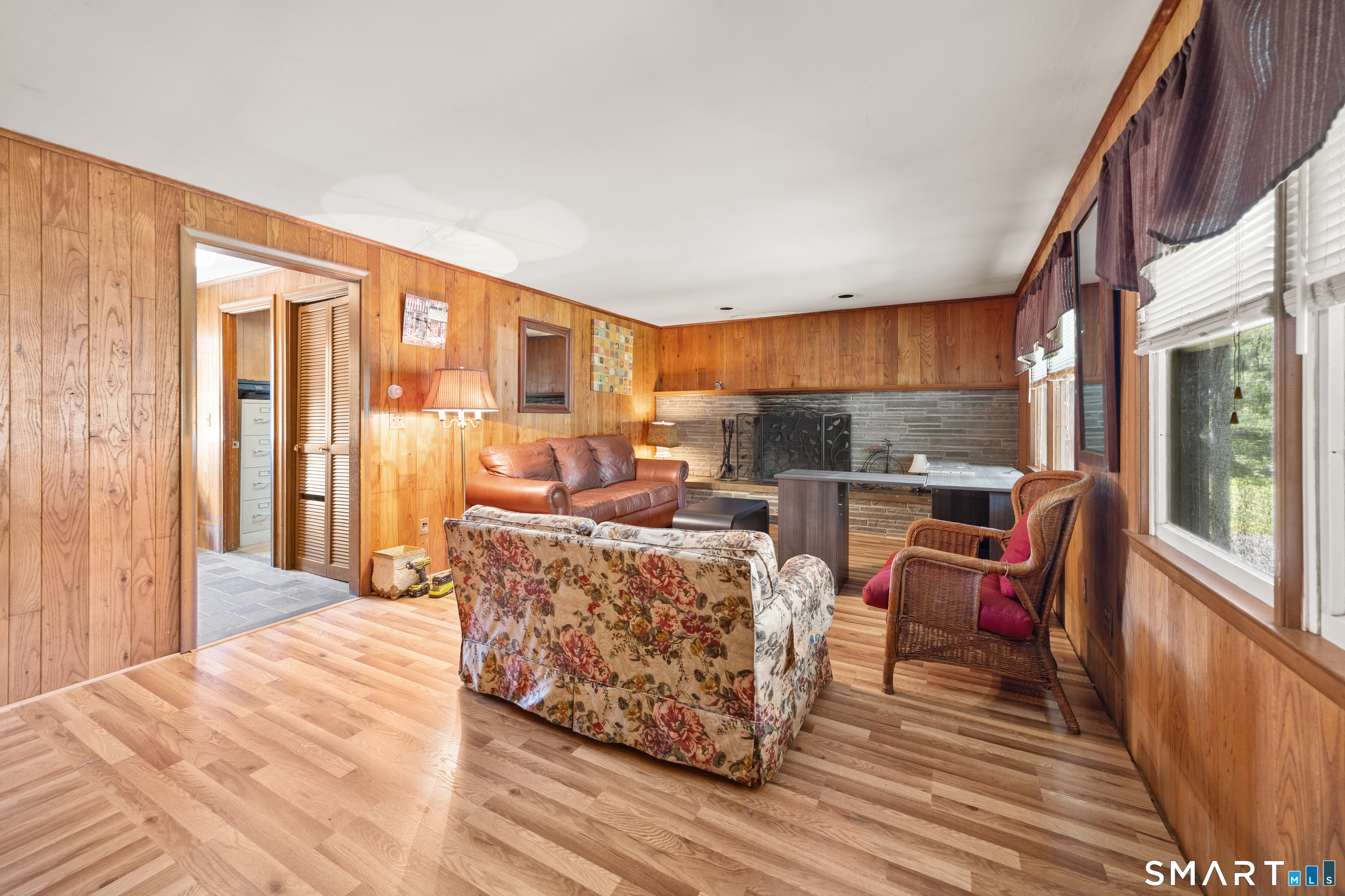186 Schaffer Road Bethany, CT 06524 - Photo 19 of 34