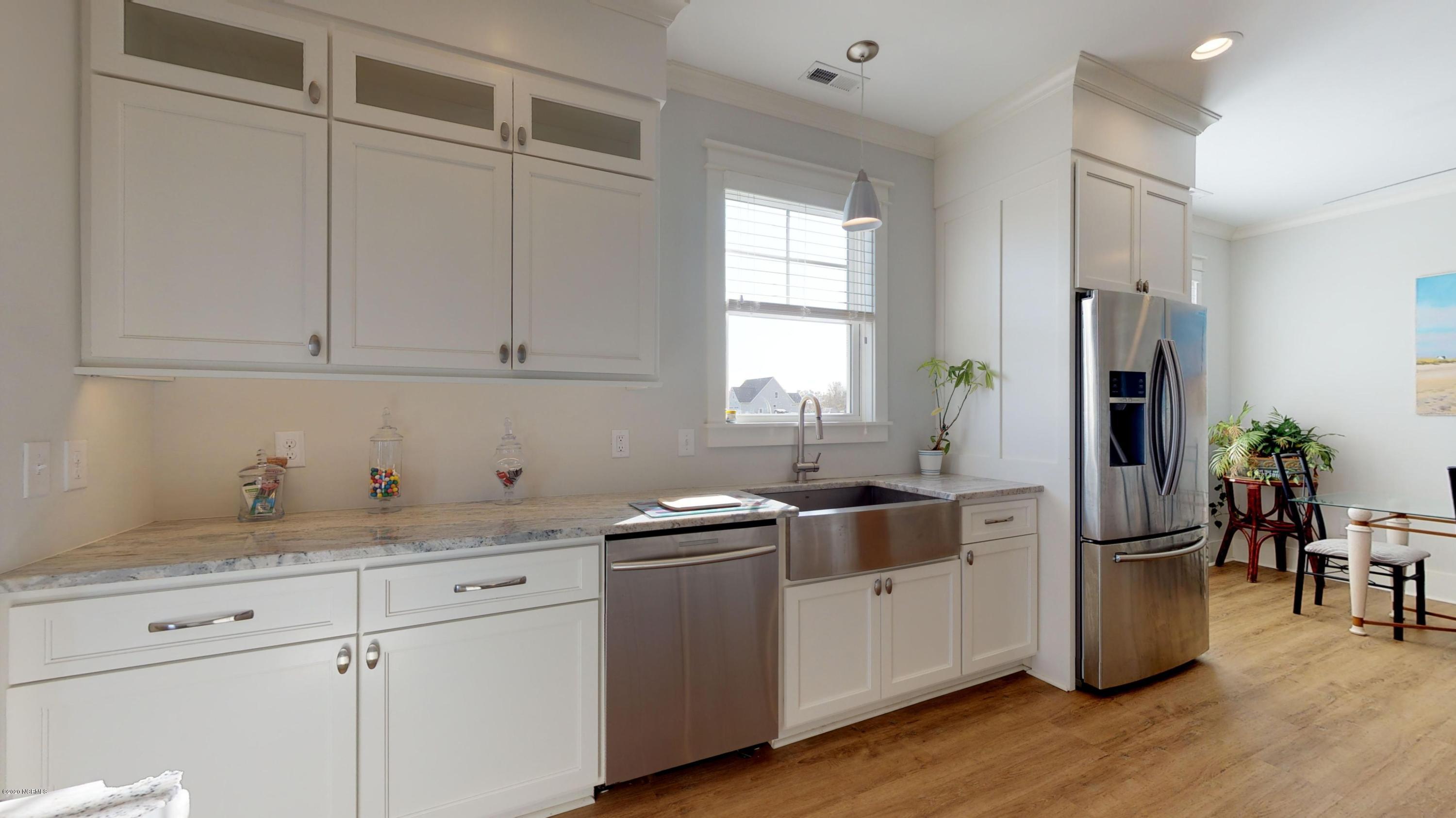 1716 Olde Farm Road Morehead City, NC 28557 - Photo 17 of 57 Kitchen