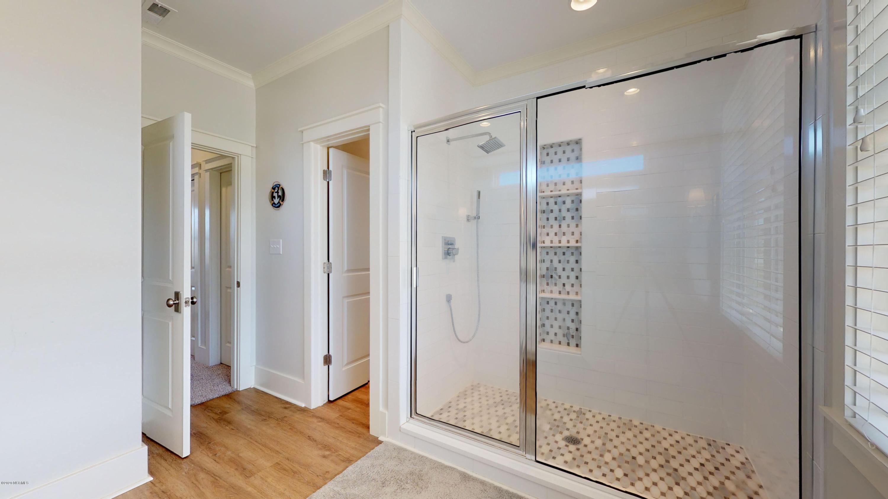 1716 Olde Farm Road Morehead City, NC 28557 - Photo 28 of 57 Principal Suite5