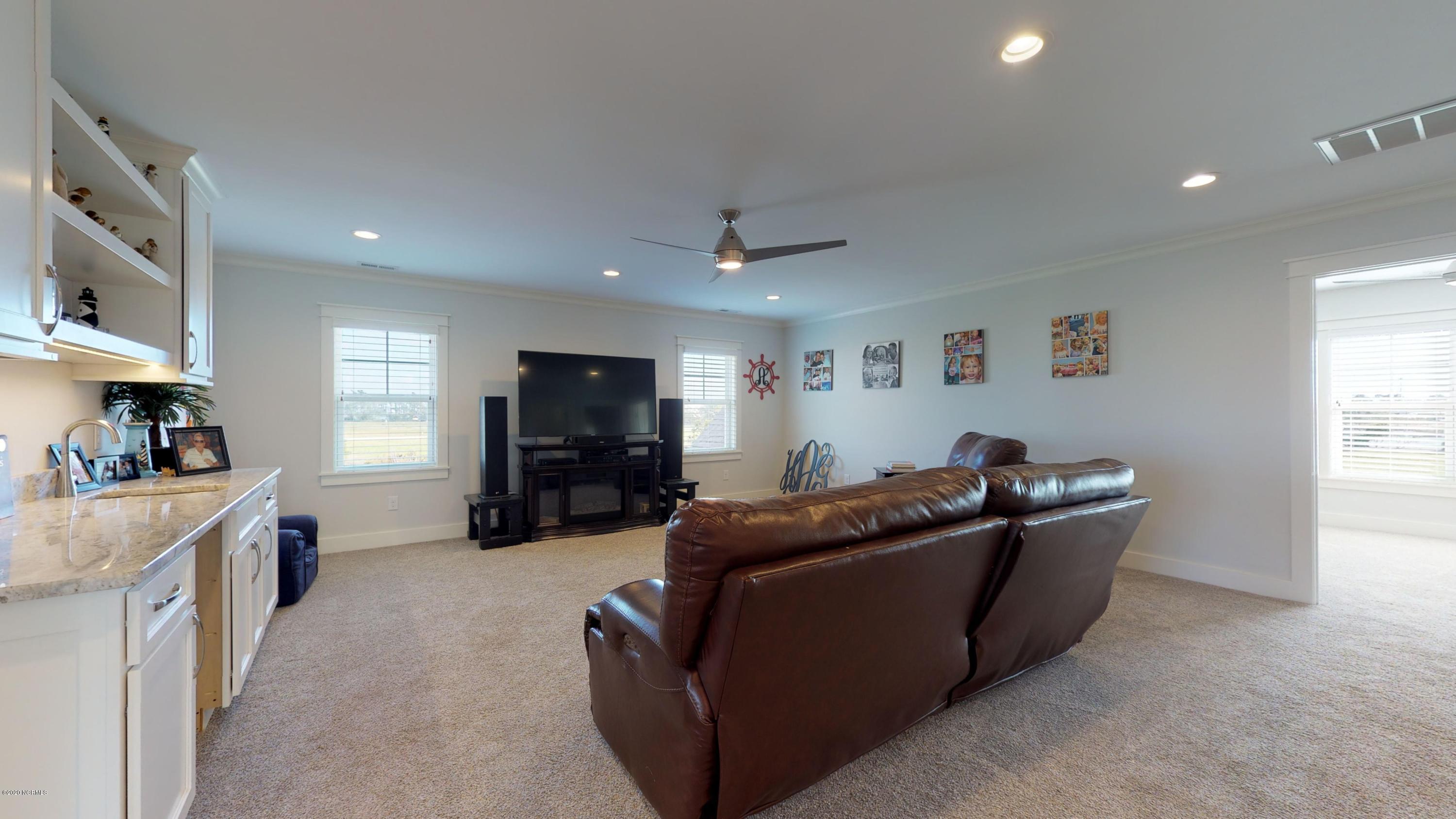 1716 Olde Farm Road Morehead City, NC 28557 - Photo 31 of 57 Den / Office