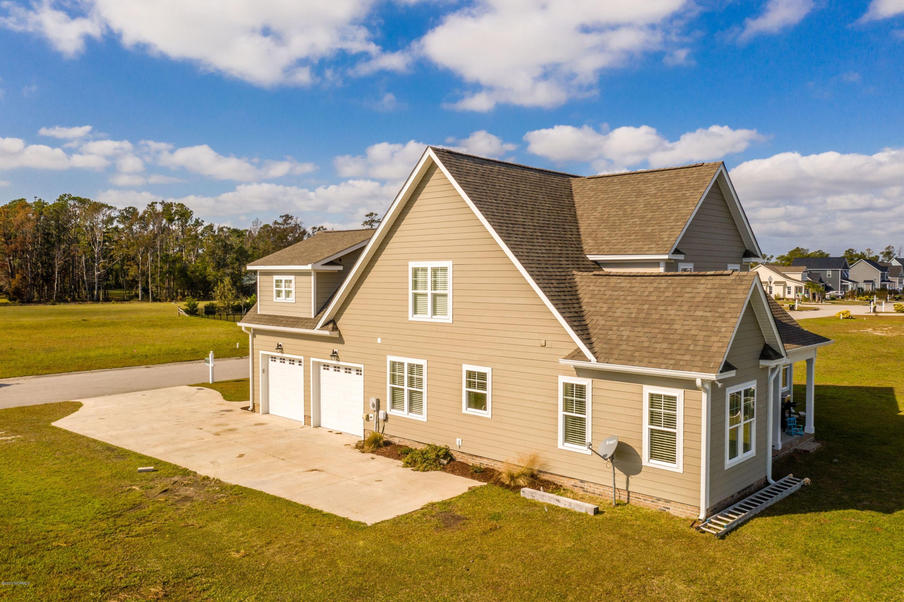 1716 Olde Farm Road Morehead City, NC 28557 - Photo 4 of 57 1716 Olde Farm Rd