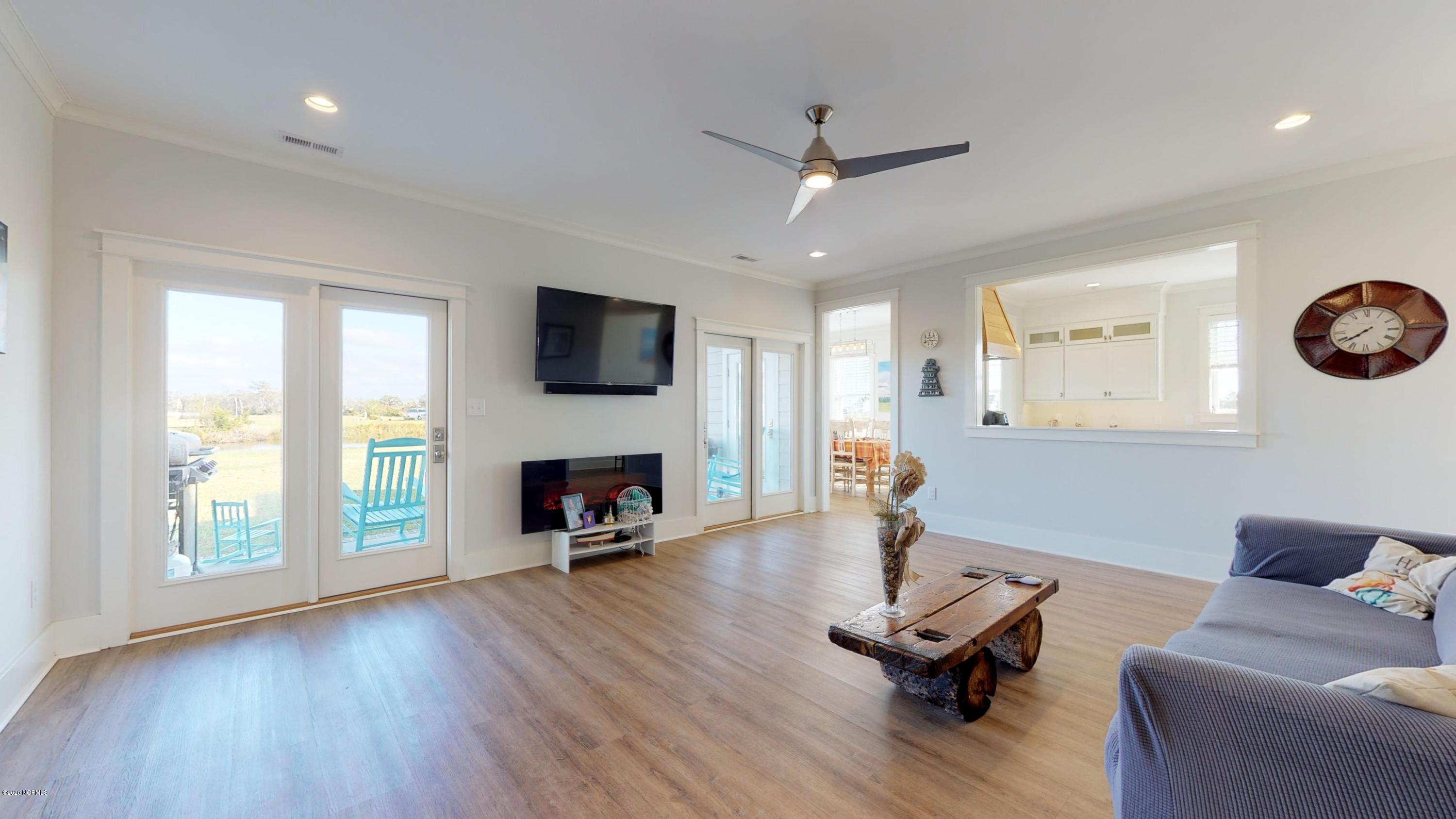 1716 Olde Farm Road Morehead City, NC 28557 - Photo 10 of 57 Family Room