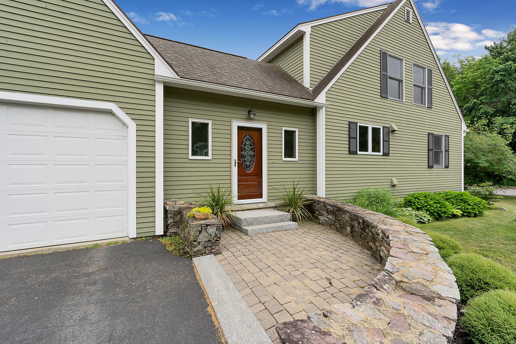 19 Roaring Brook Road Portland, ME 04103 - Photo 6 of 48 2-web-or-mls-19RoaringBrook-40
