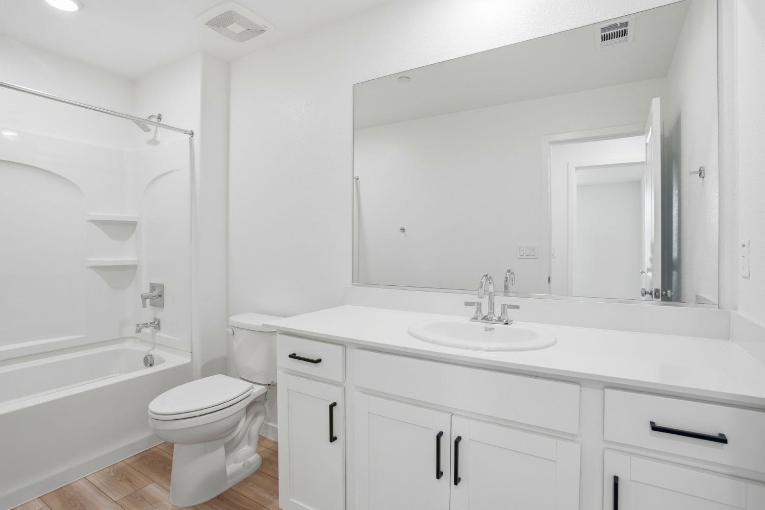 1235 Leonhardt Loop Lincoln, CA 95648 - Photo 5 of 12