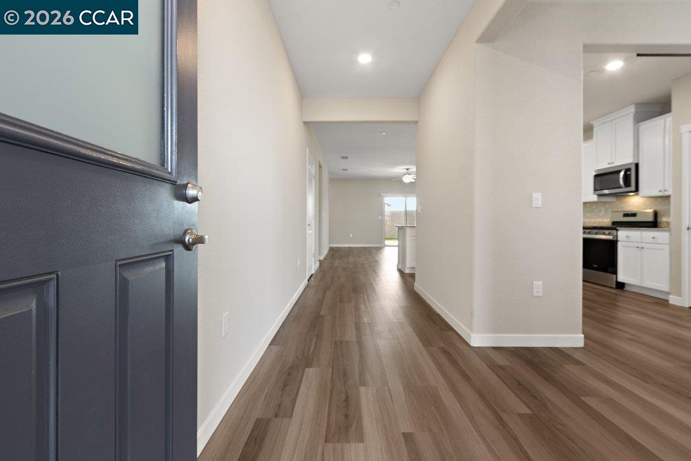 4395 Canada Way Rio Vista, CA 94571 - Photo 3 of 35