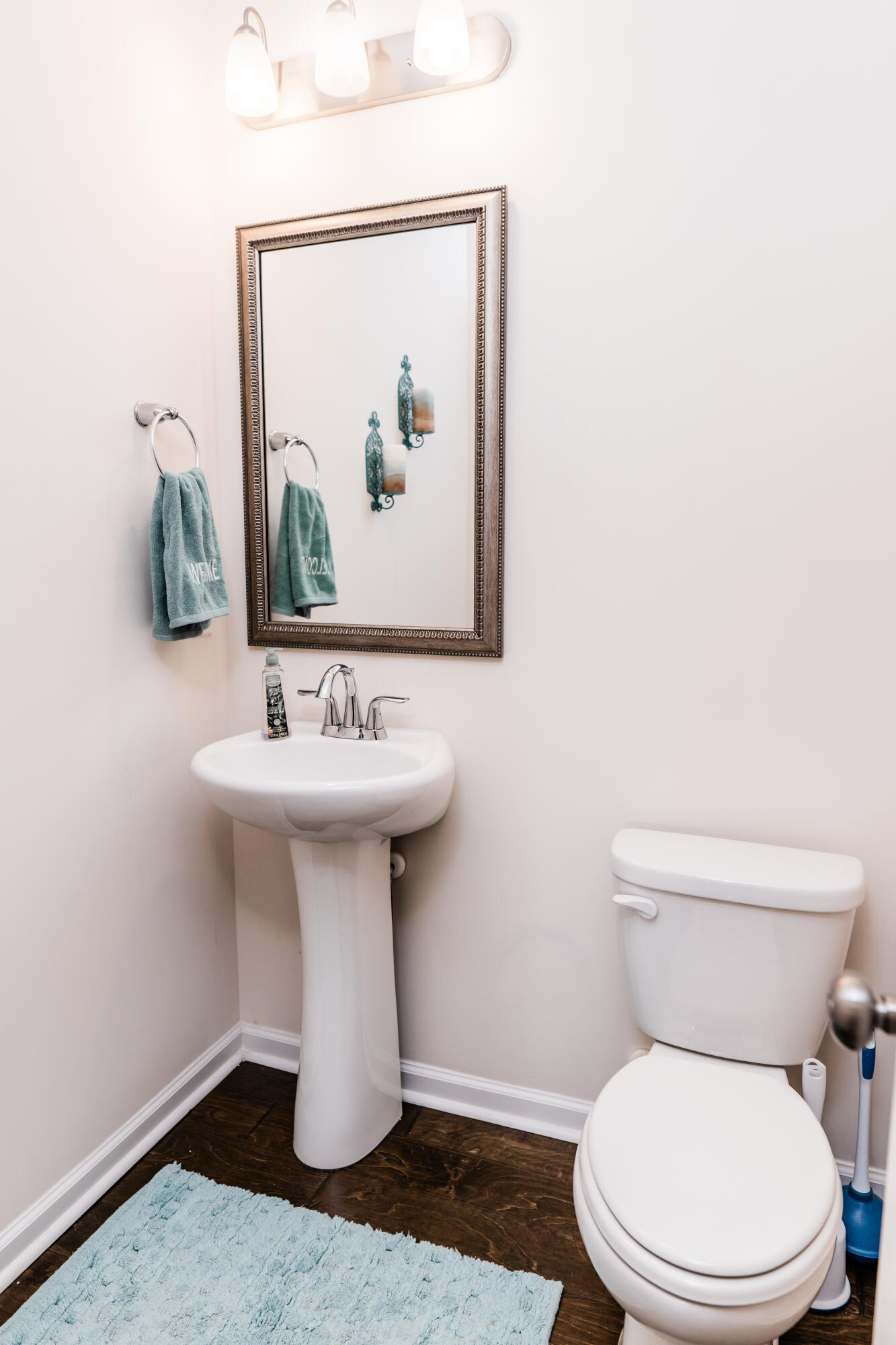 1718 Emmets Road Johns Island, SC 29455 - Photo 9 of 24 zzzsecondlastbatchsittingandpowderroom-2