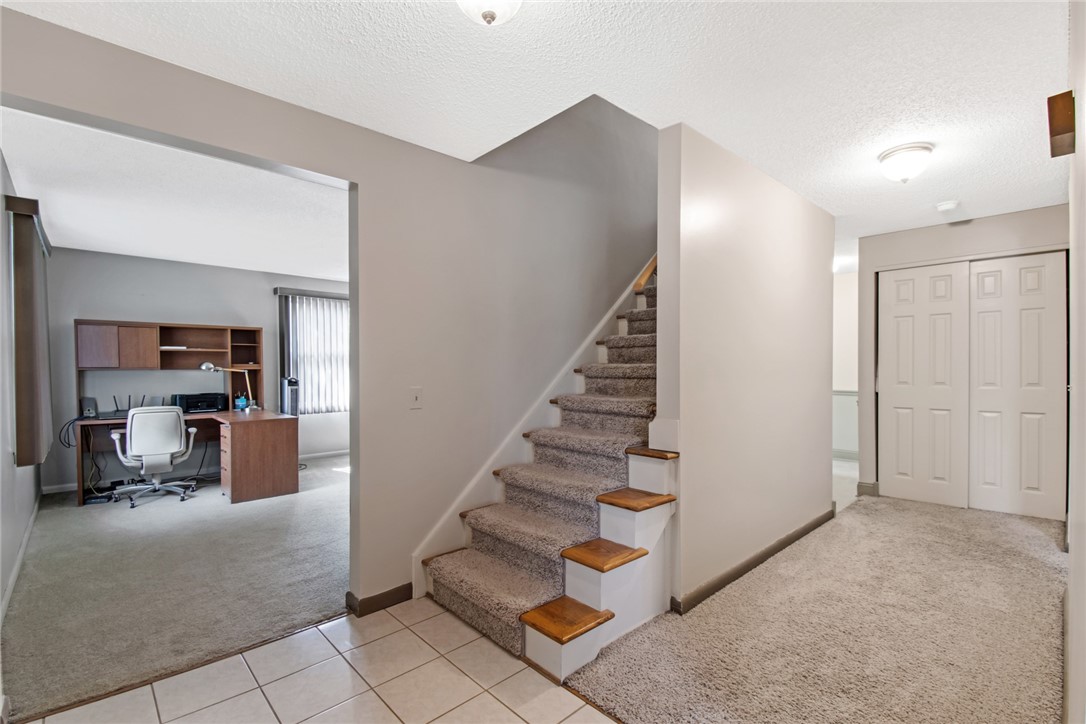 166 Kearney Drive Irondequoit, NY 14617 - Photo 3 of 31