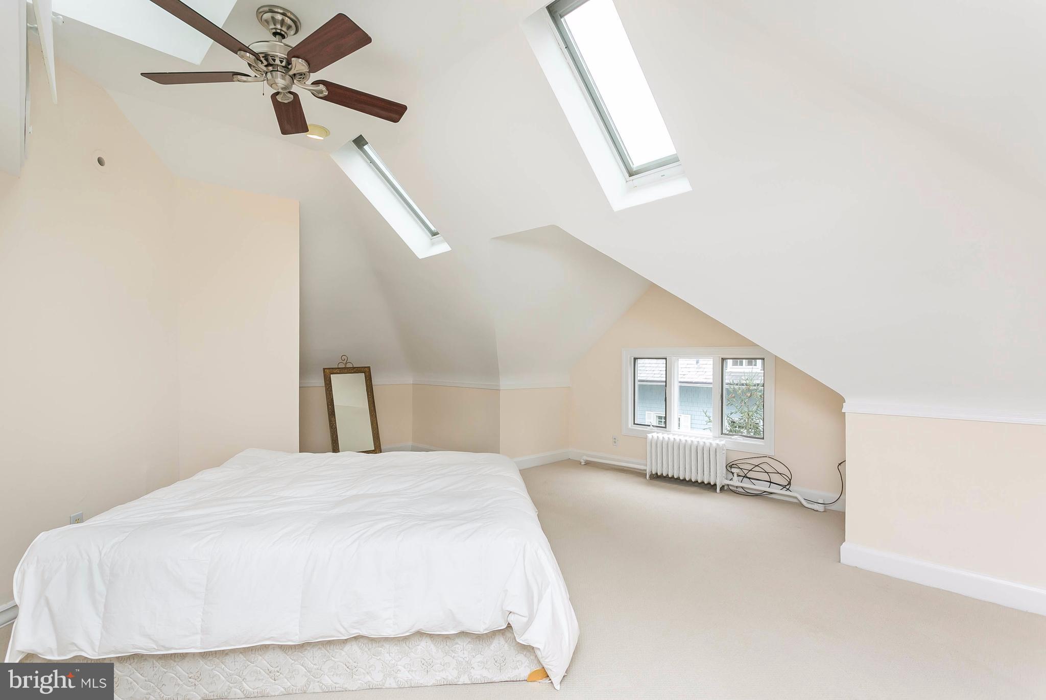 1 Midvale Road Baltimore, MD 21210 - Photo 19 of 30 a large white bed in a white room