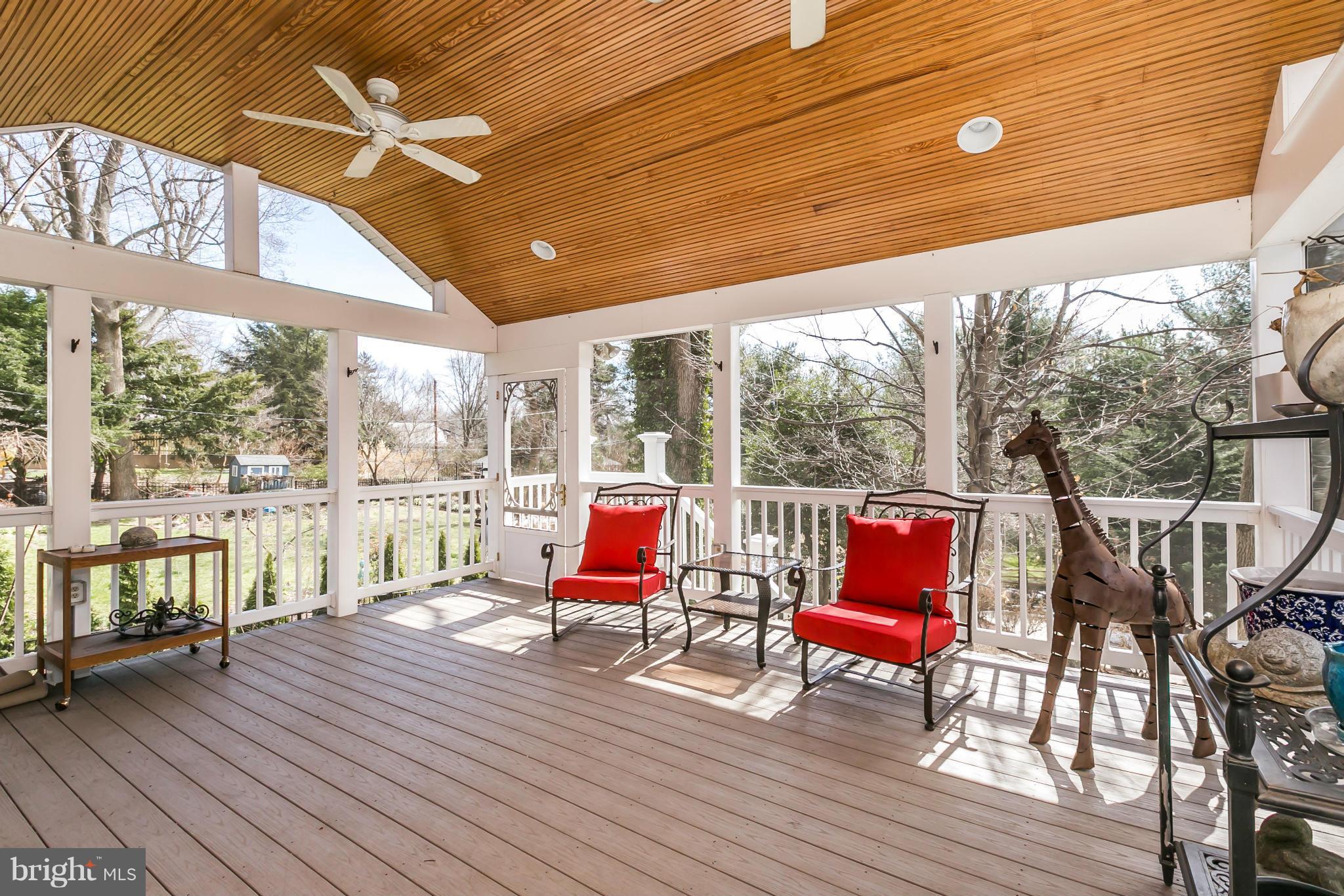 1 Midvale Road Baltimore, MD 21210 - Photo 23 of 30 a sitting area with furniture on wooden deck