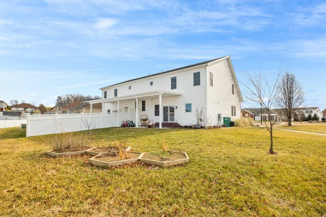 a view of an ocean with a house
