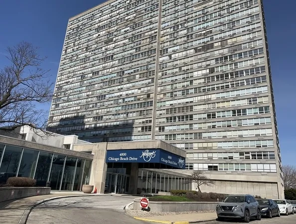 $139,900 | 4800 South Chicago Beach Drive, Unit 804N, Chicago, IL 60615