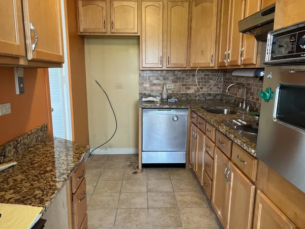 $139,900 | 4800 South Chicago Beach Drive, Unit 804N, Chicago, IL 60615