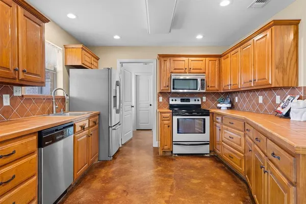 $1,195,000 | 19754 County Road 818, Farmersville, TX 75442