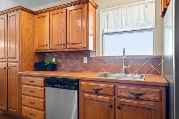 $1,195,000 | 19754 County Road 818, Farmersville, TX 75442