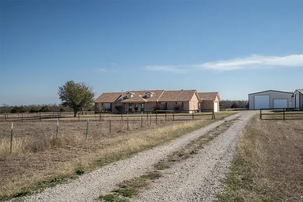 $1,195,000 | 19754 County Road 818, Farmersville, TX 75442