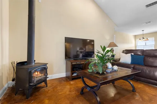 $1,195,000 | 19754 County Road 818, Farmersville, TX 75442