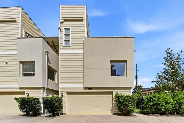 $2,800 | 1512 Crockett Street, Unit A, Houston, TX 77007