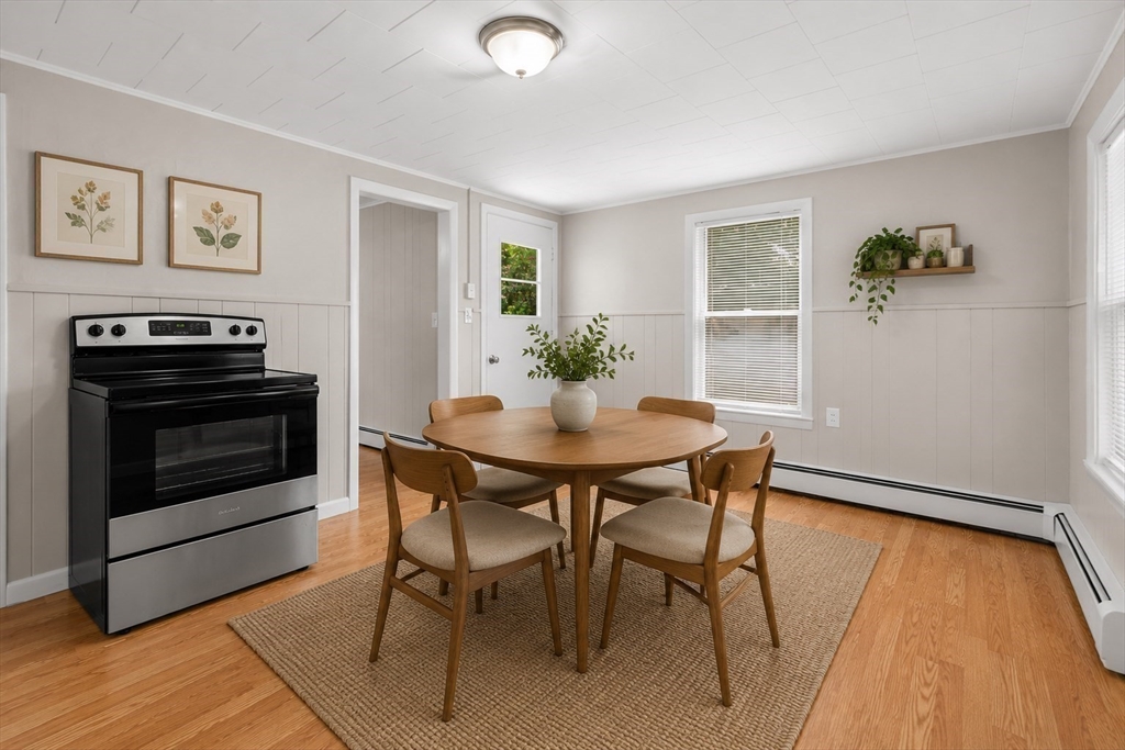 8 Nadeau Street Gardner, MA 01440 - Photo 9 of 33