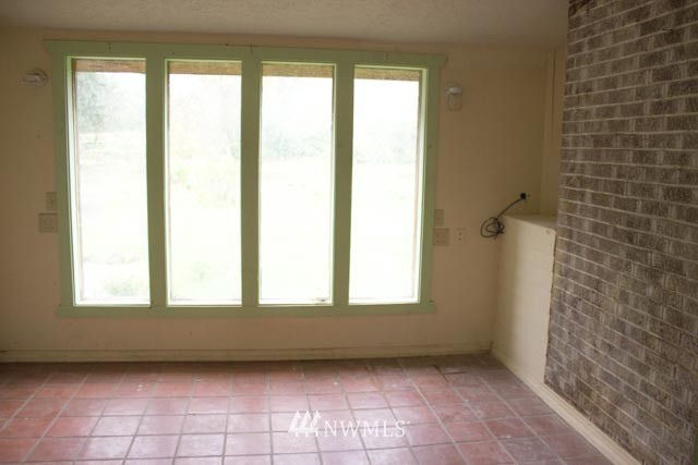 530 Larson Road Silver Creek, WA 98585 - Photo 9 of 12 Gallery Image 9